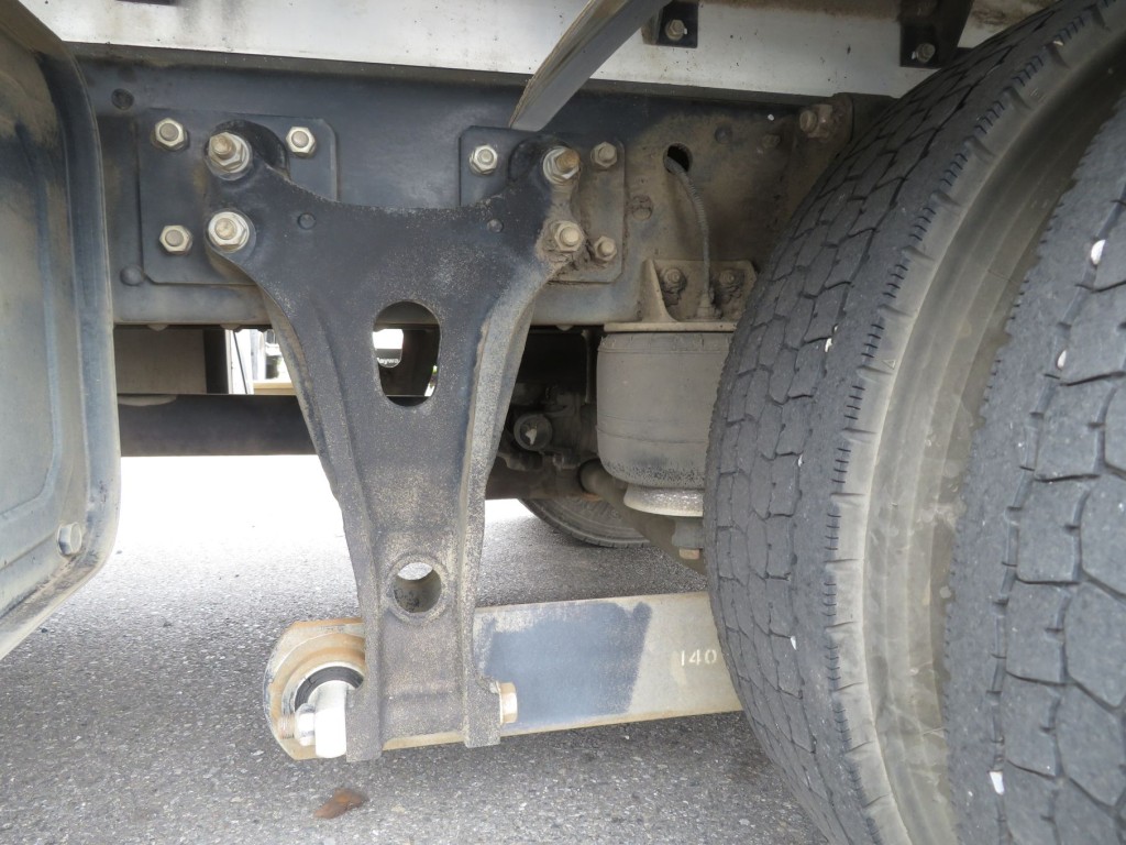 エアサスの状態です。|日野 レンジャー TPG-FD7JLAG(2WD)の写真5