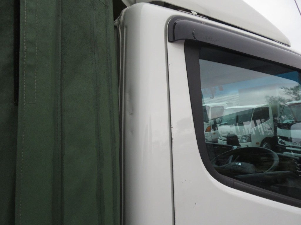 三菱 キャンター 2RG-FBA20(2WD)の写真22