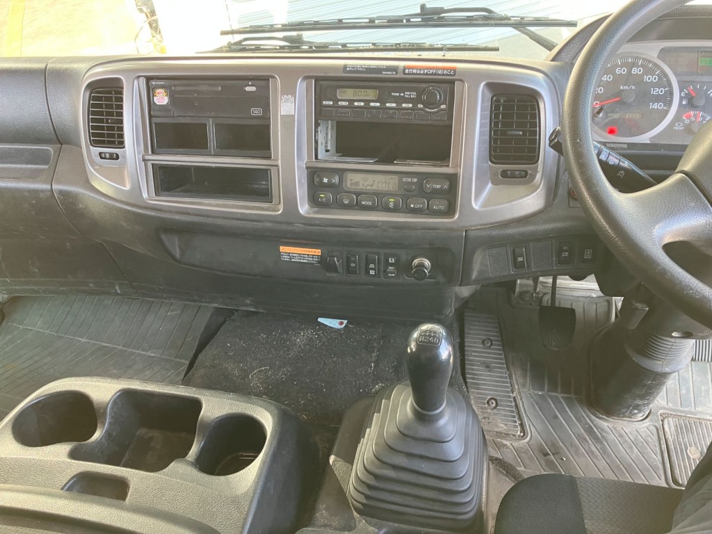 日野 レンジャー LKG-FE7JGAAの写真20