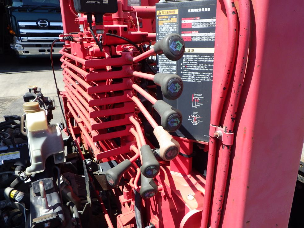 クレーンの操作レバーです。|三菱 キャンター TKG-FEA50の写真14