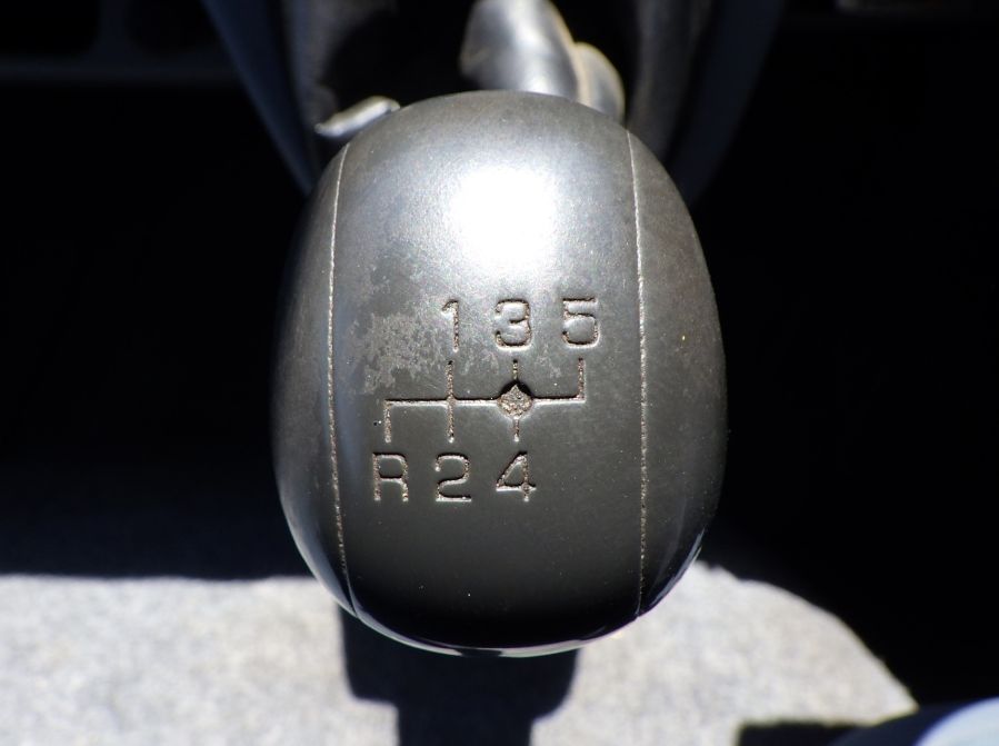 ＭＴ5速です。|三菱 キャンター TKG-FEA50の写真24