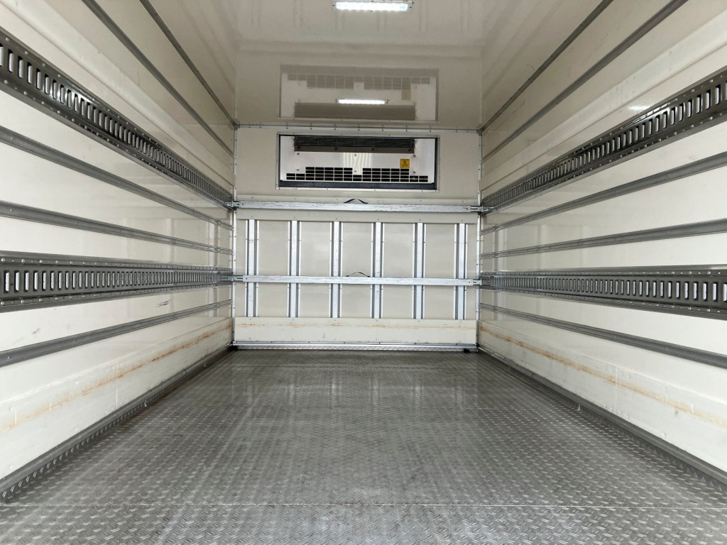 いすゞ エルフ 2RG-NPR88AN(2WD)の写真10