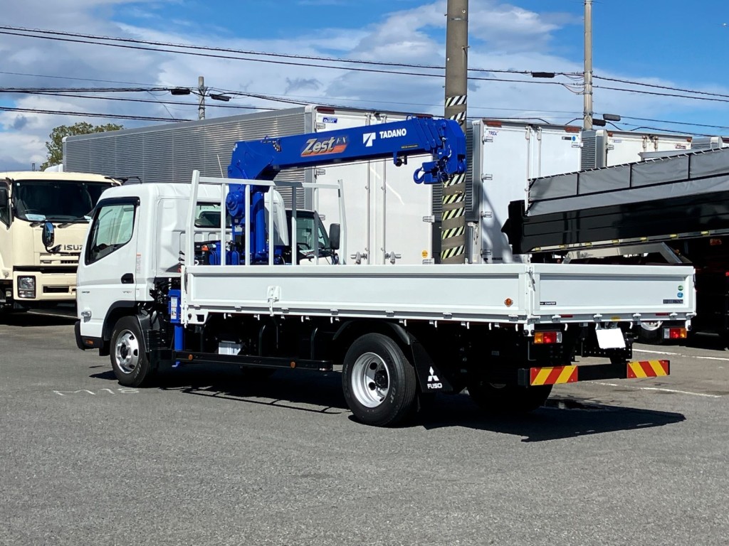 三菱 キャンター 2PG-FEB90(2WD)の写真3