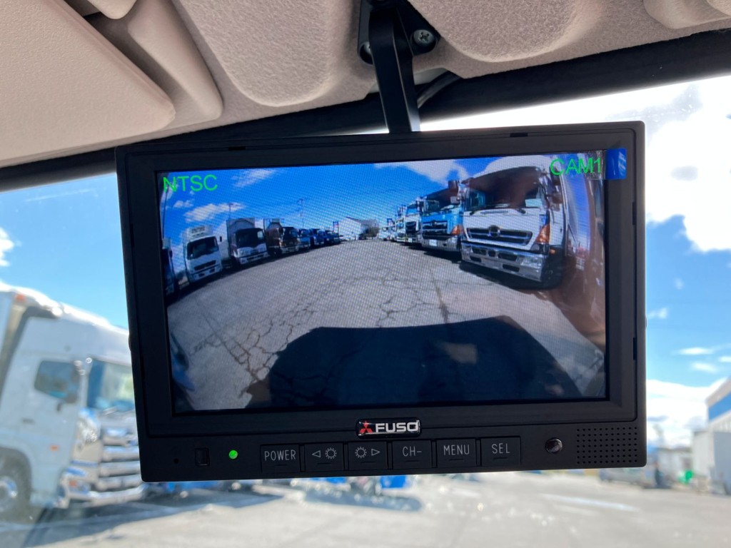 液晶バックモニター付きです。|三菱 キャンター 2PG-FEB90(2WD)の写真21