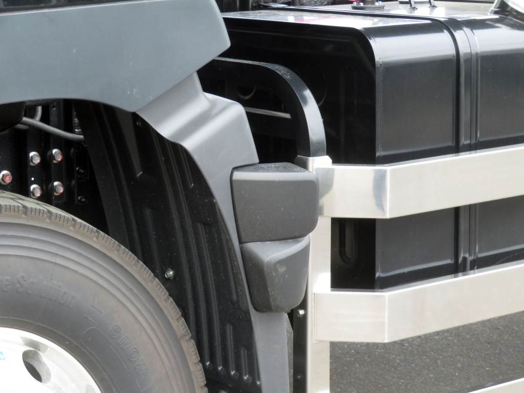 日野 プロフィア 2DG-FS1AJEの写真16