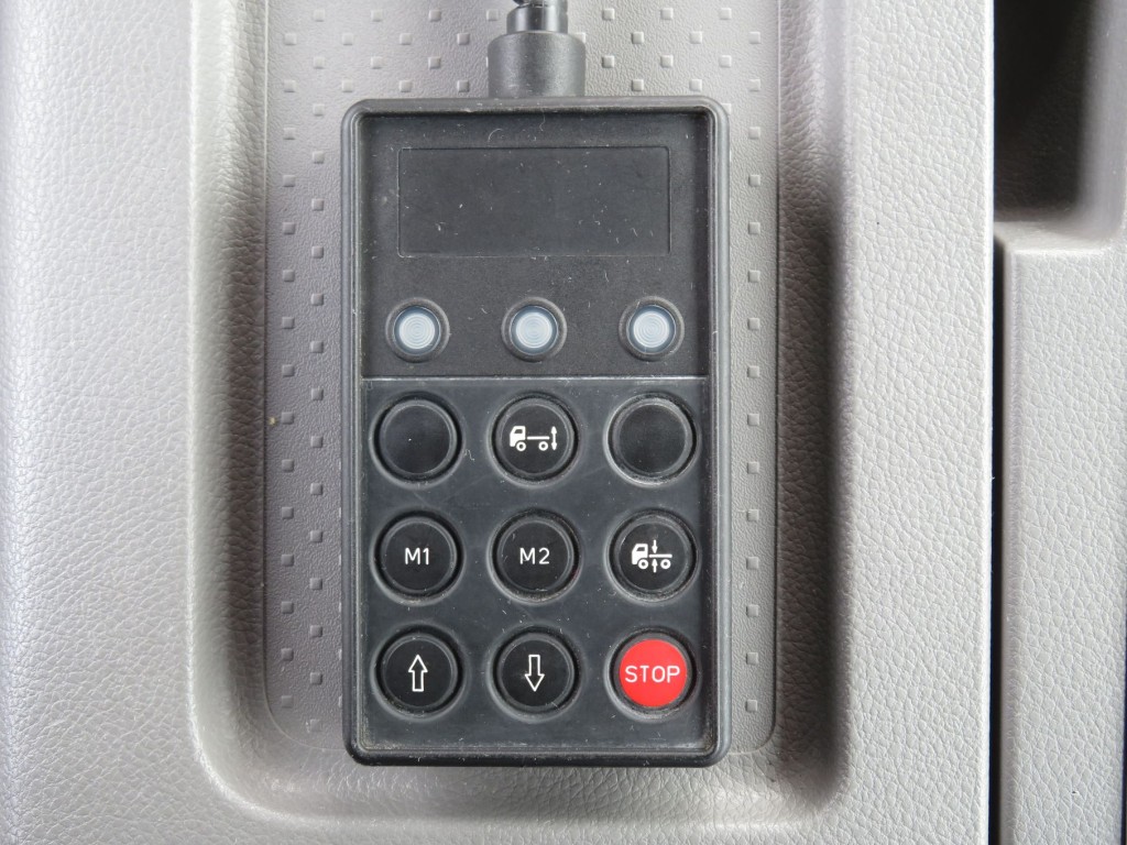 UDトラックス クオン QKG-CG5ZAの写真19