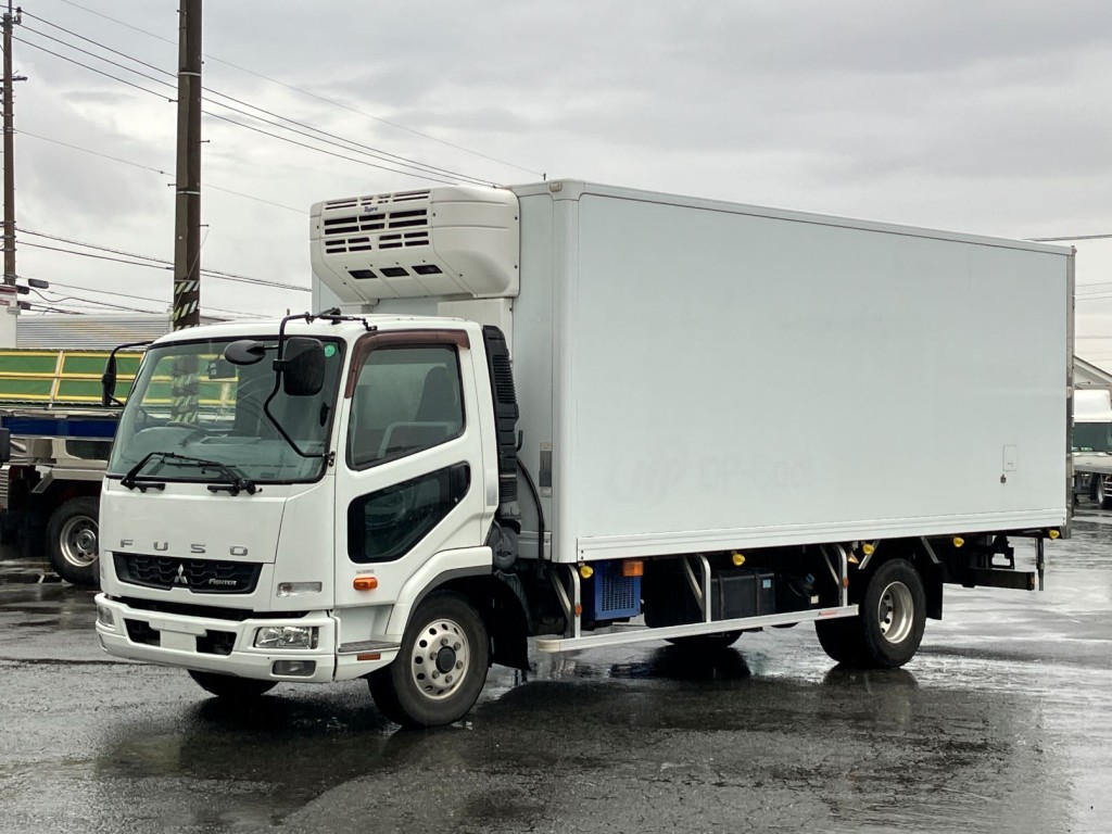 三菱 ファイター TKG-FK71F(2WD)の写真1