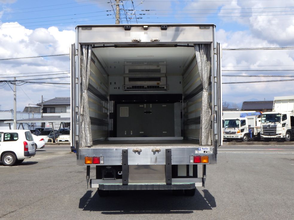 荷台全体の状態です。|三菱 ファイター TKG-FK71F(2WD)の写真9