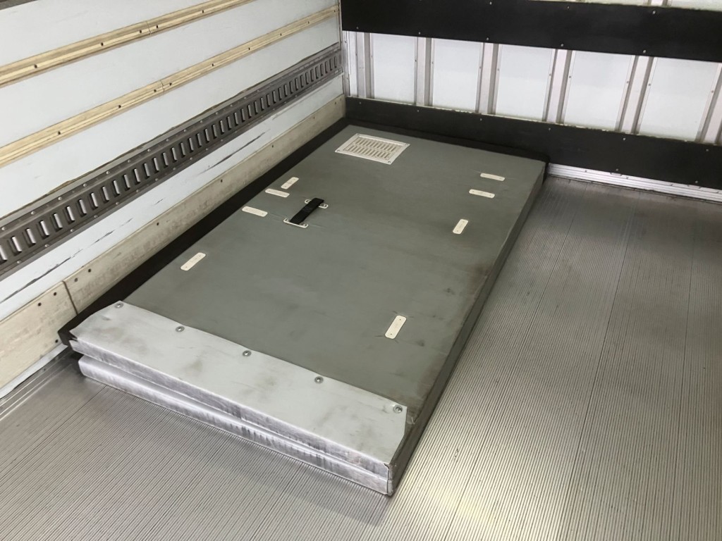 三菱 ファイター TKG-FK71F(2WD)の写真11