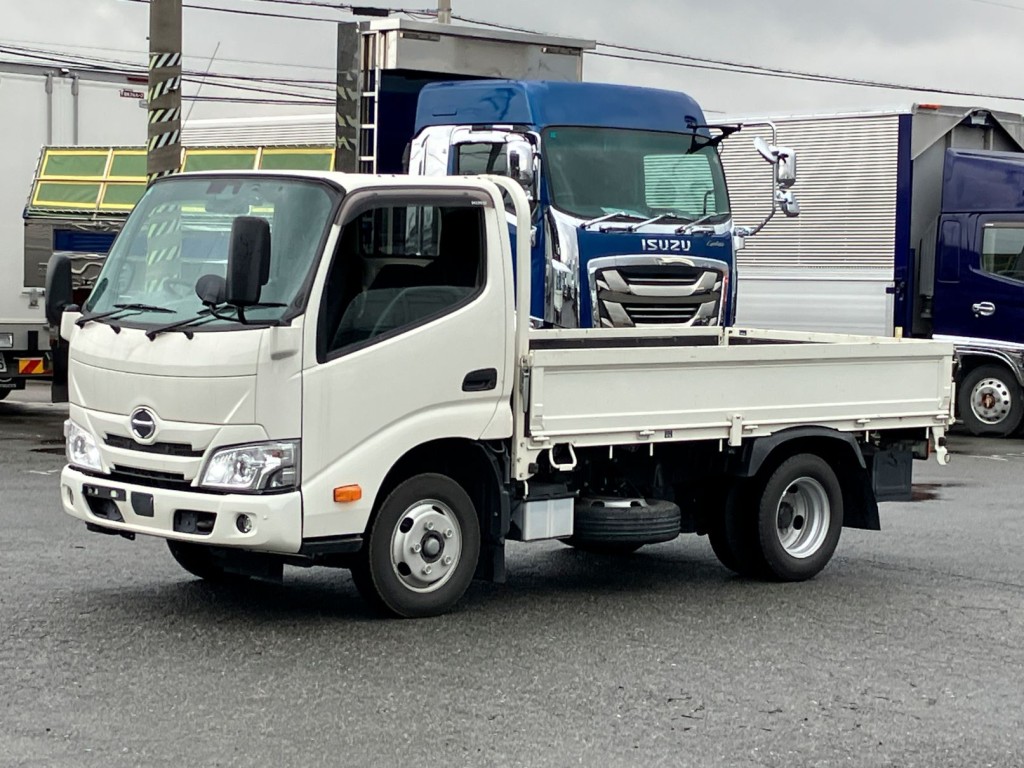 日野 デュトロ 2KG-XZC605M(2WD)の写真1