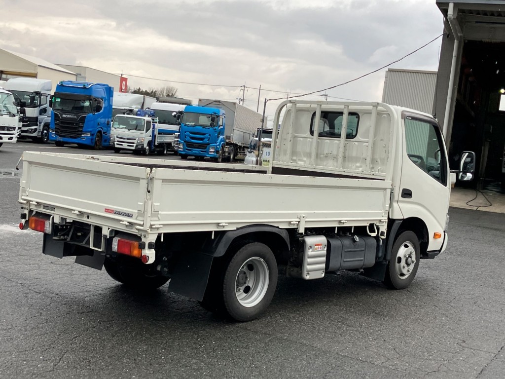 日野 デュトロ 2KG-XZC605M(2WD)の写真4