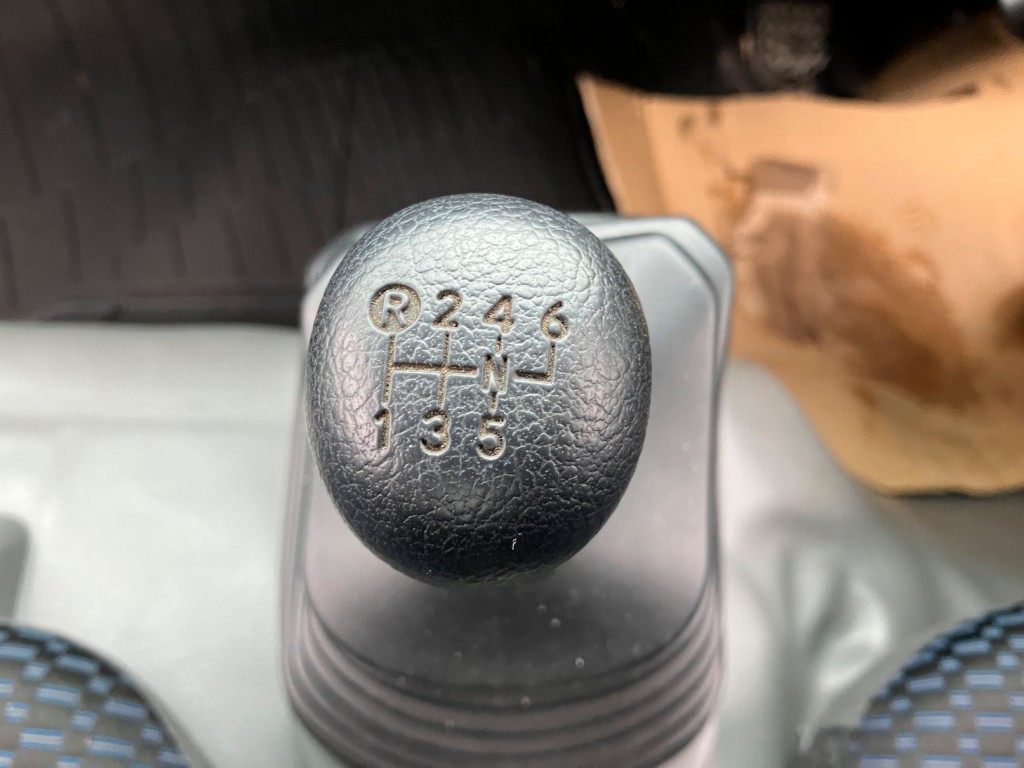 日野 デュトロ 2KG-XZC605M(2WD)の写真12