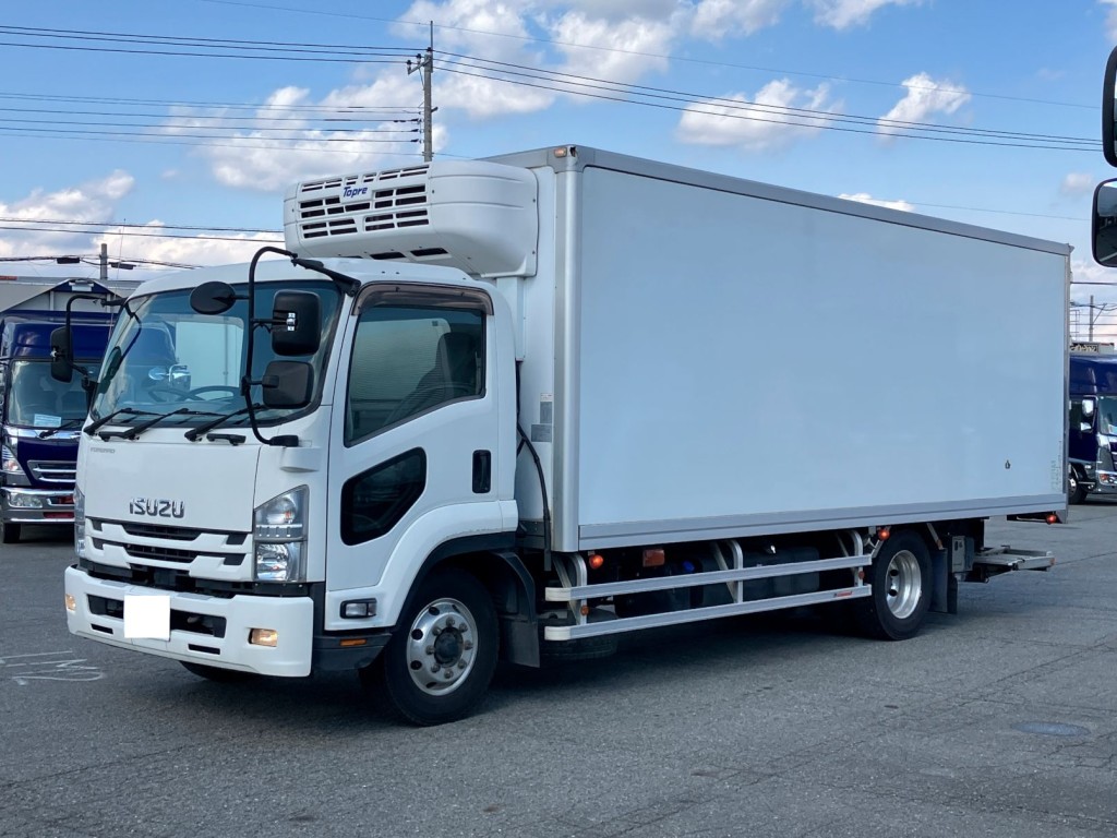 いすゞ フォワード 2PG-FTR90V2の写真1
