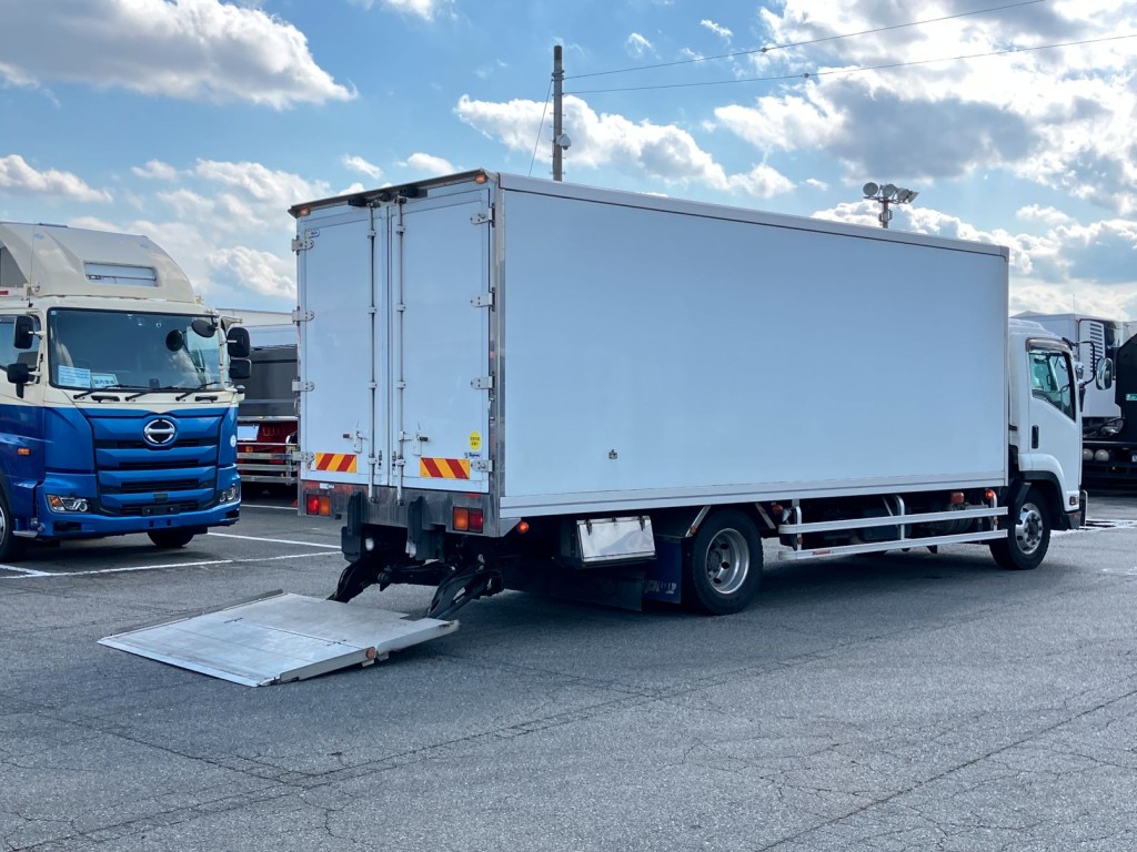 いすゞ フォワード 2PG-FTR90V2の写真4