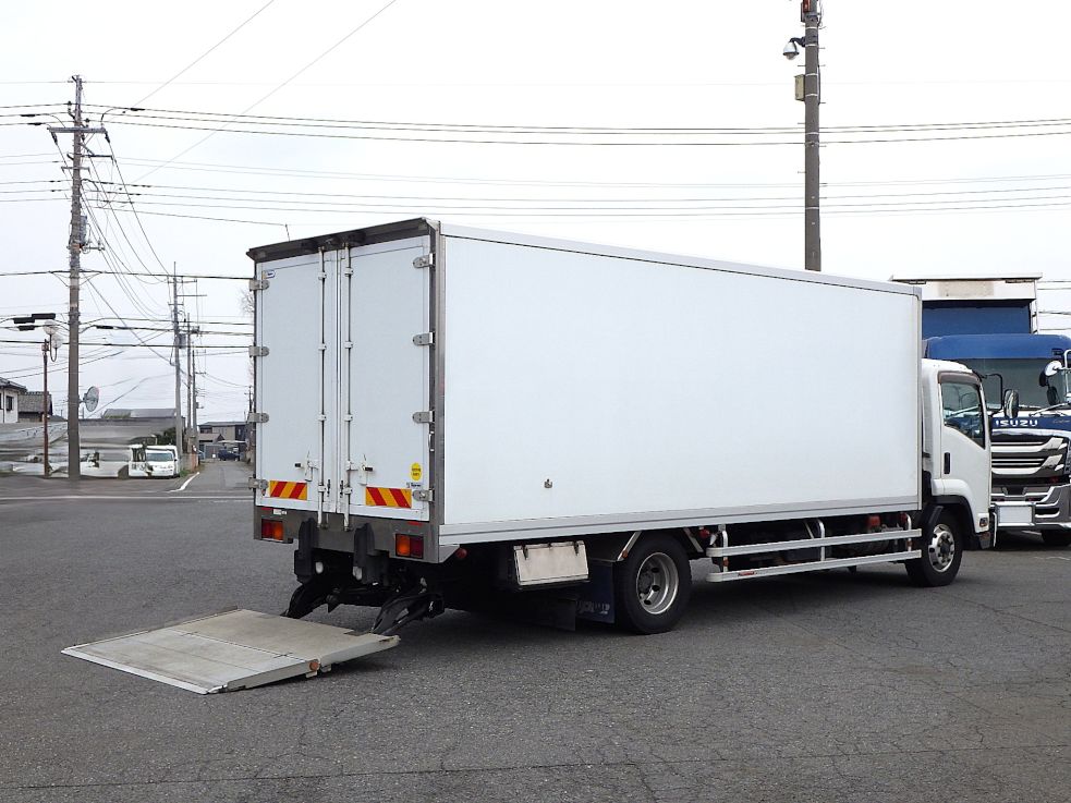 いすゞ フォワード 2PG-FTR90V2の写真4