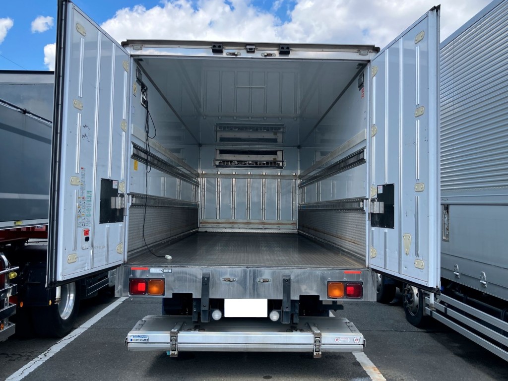 いすゞ フォワード 2PG-FTR90V2の写真8