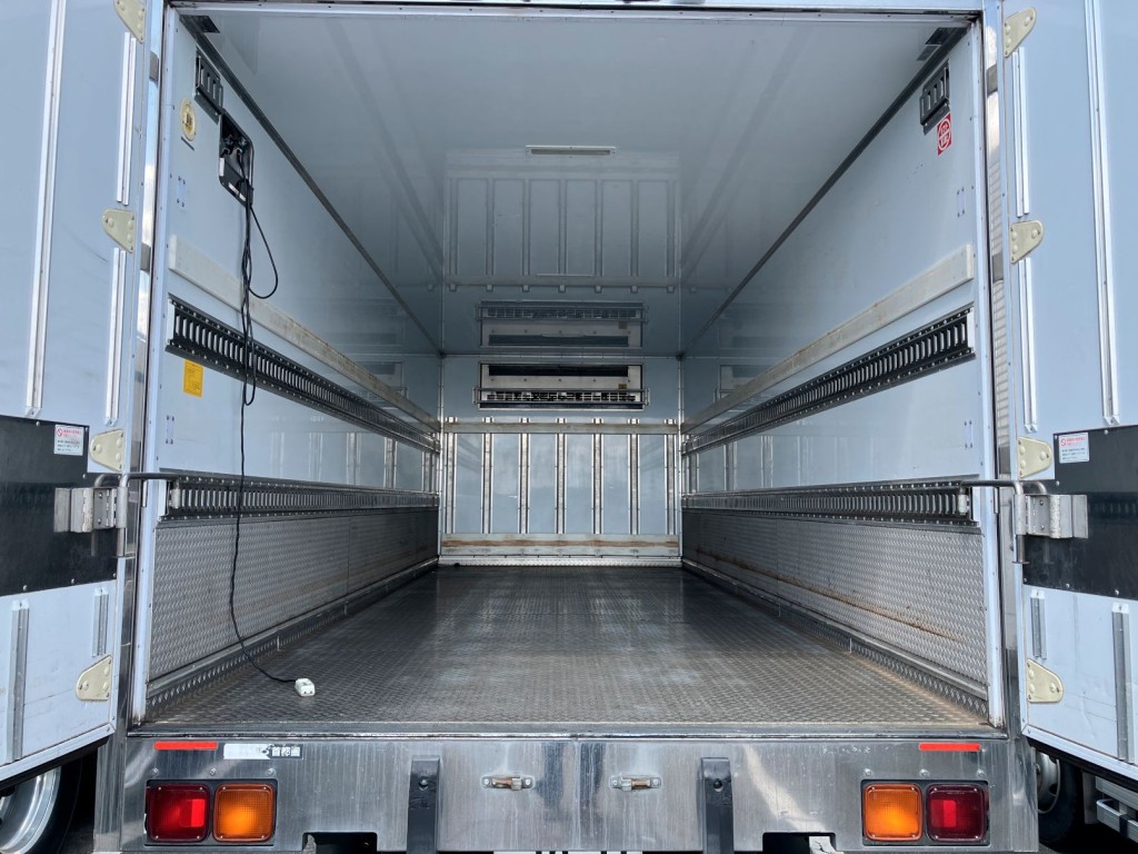 いすゞ フォワード 2PG-FTR90V2の写真9