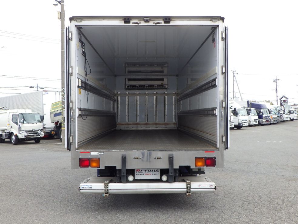 荷台全体の状態です。|いすゞ フォワード 2PG-FTR90V2の写真9