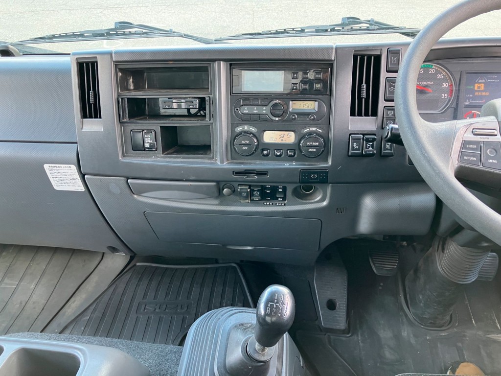 いすゞ フォワード 2PG-FTR90V2の写真15