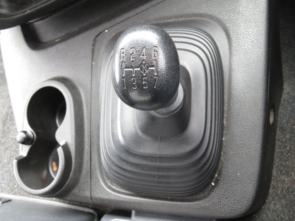 いすゞ ギガ 2PG-CYZ77Cの写真26