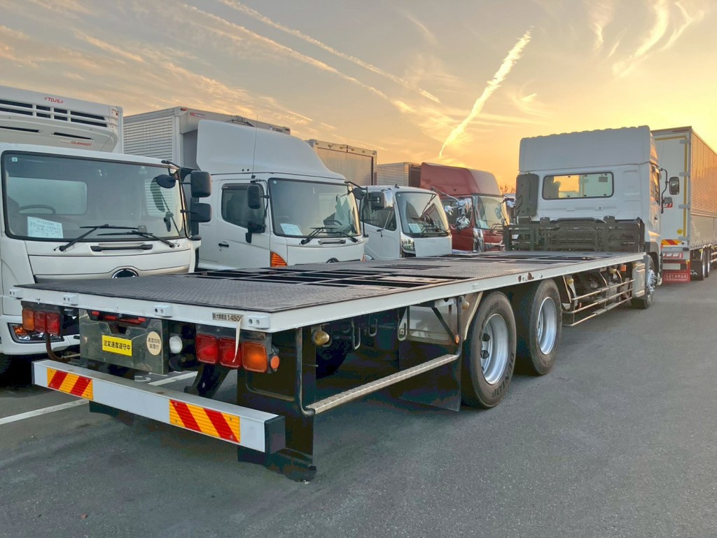 UDトラックス クオン QKG-CD5ZAの写真4