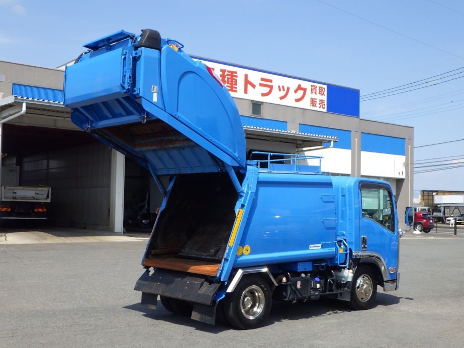 いすゞ エルフ 2RG-NMR88AN(2WD)の写真4