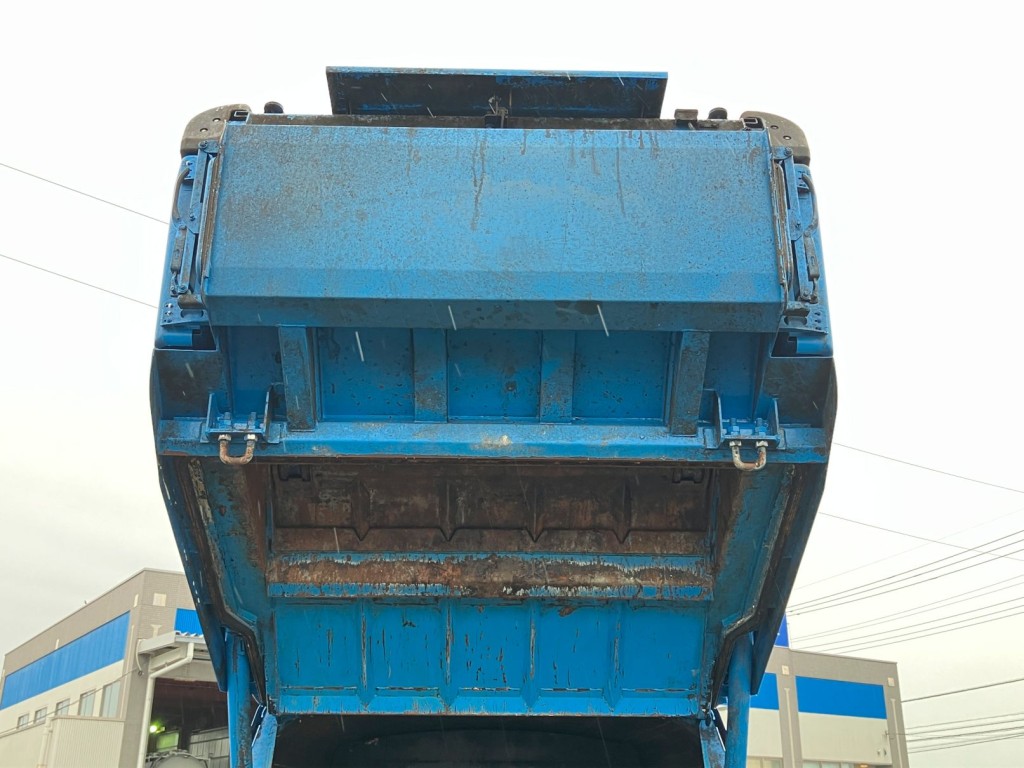 いすゞ エルフ 2RG-NMR88AN(2WD)の写真10