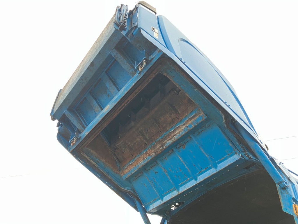 いすゞ エルフ 2RG-NMR88AN(2WD)の写真11