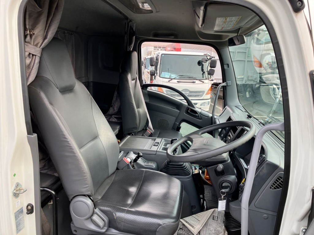 いすゞ フォワード LPG-FTR90S2の写真5