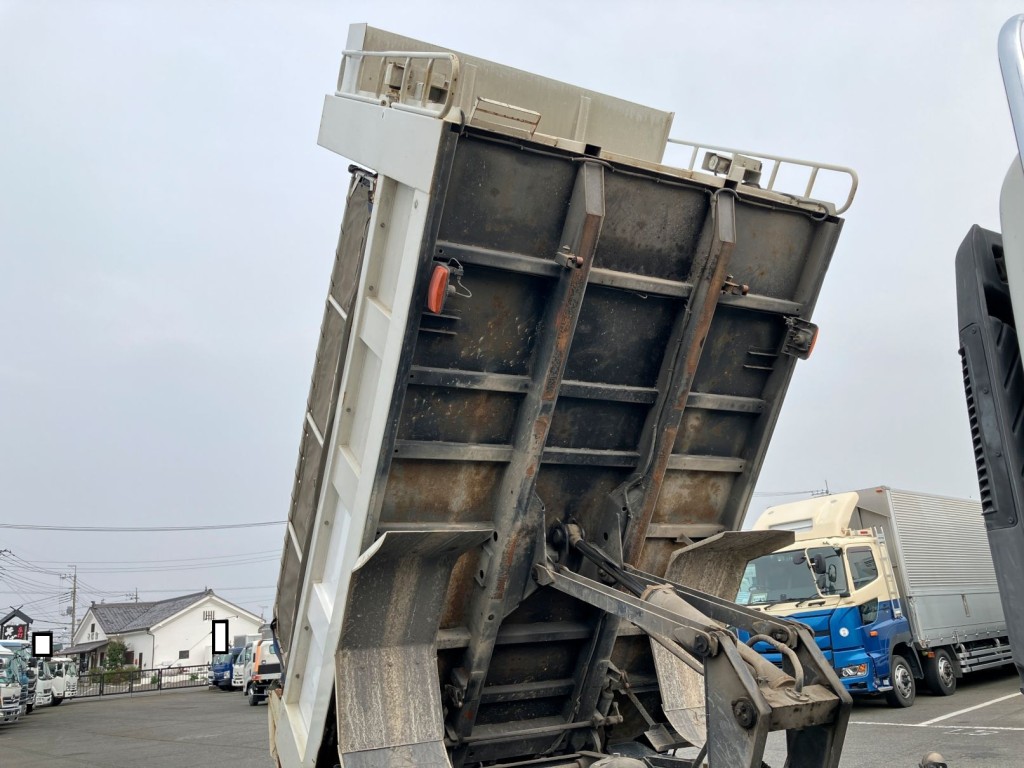 いすゞ フォワード LPG-FTR90S2の写真9