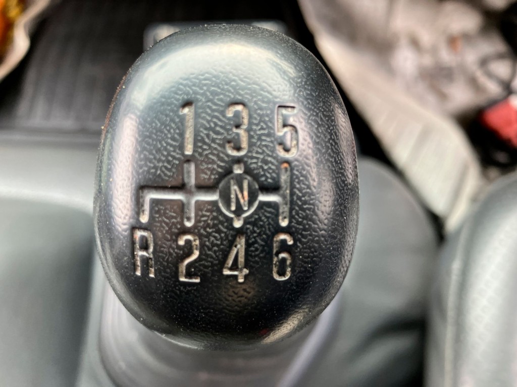 いすゞ フォワード LPG-FTR90S2の写真16