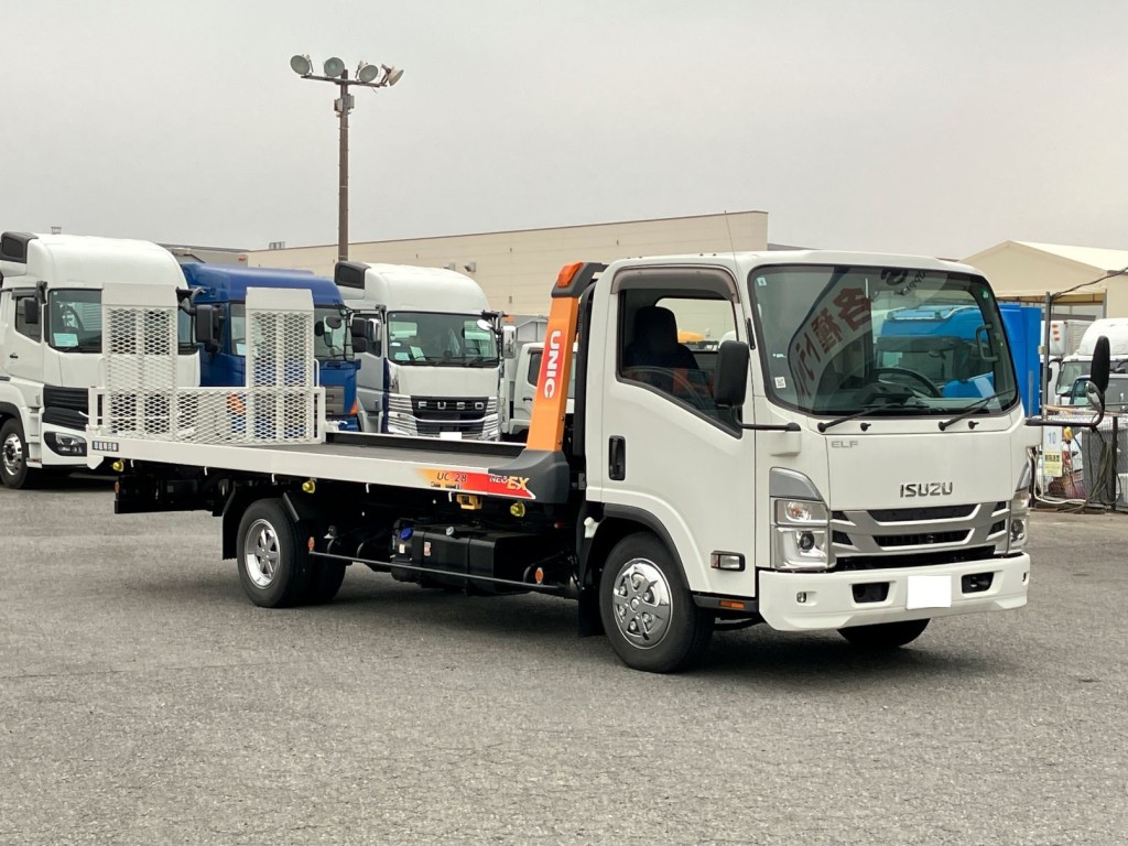 いすゞ エルフ 2RG-NPR88AN(2WD)の写真2