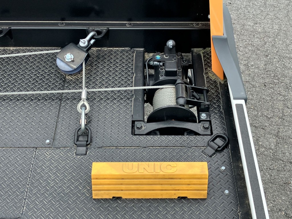 いすゞ エルフ 2RG-NPR88AN(2WD)の写真9