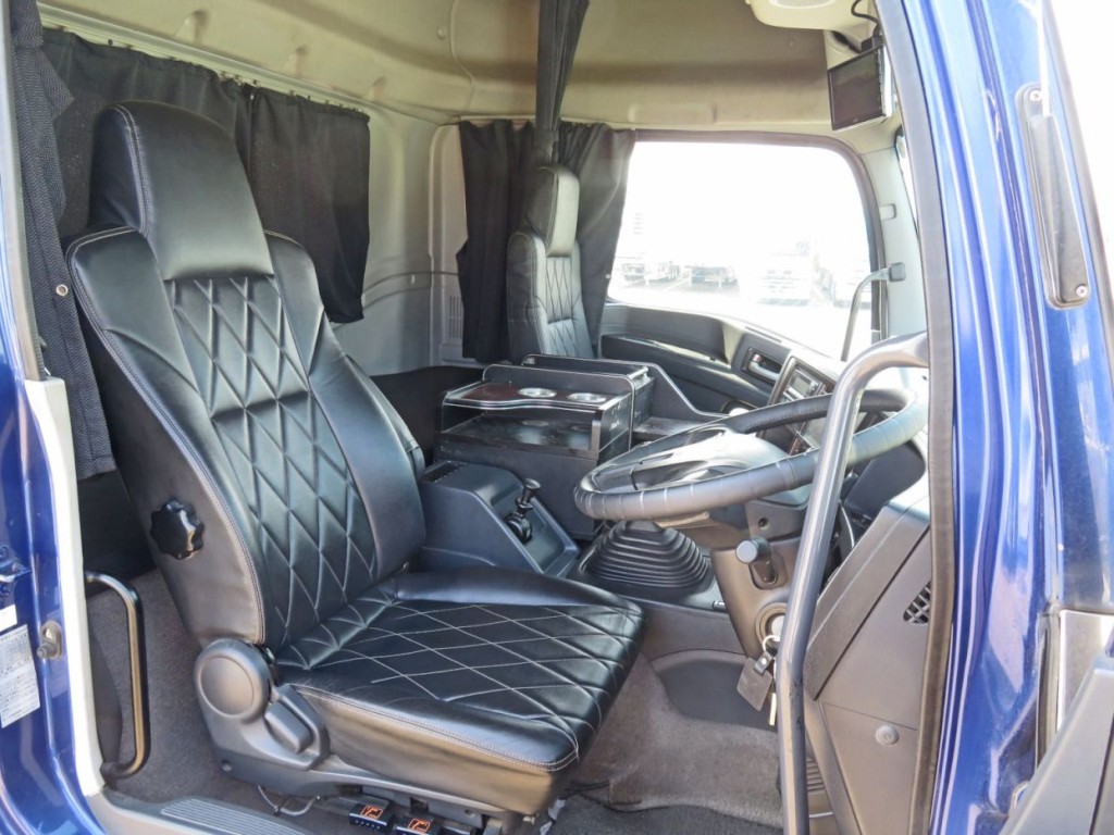 いすゞ ギガ QDG-EXZ52BJの写真6