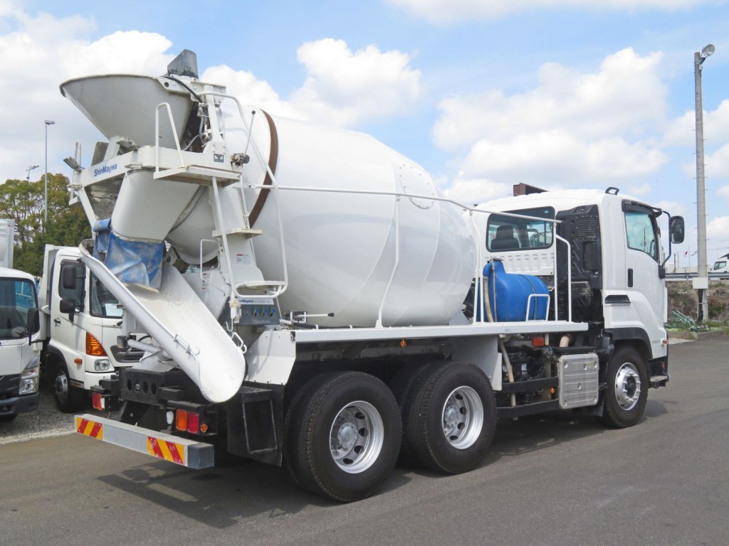 いすゞ ギガ 2KG-CXZ77CTの写真4