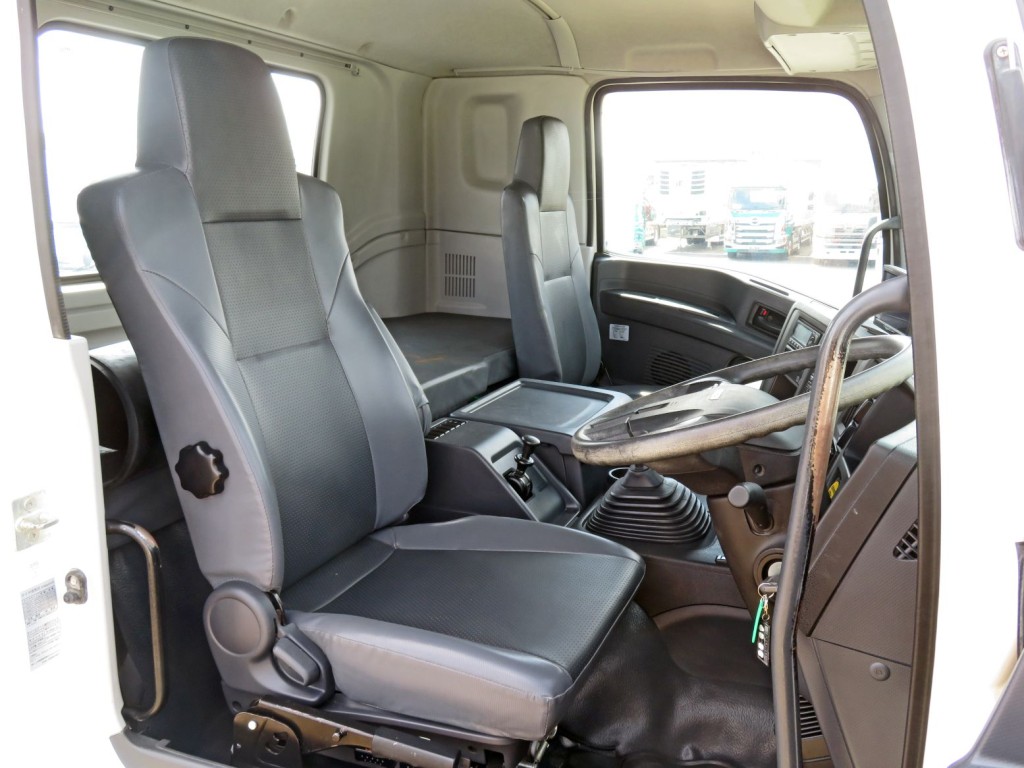 いすゞ ギガ 2KG-CXZ77CTの写真6