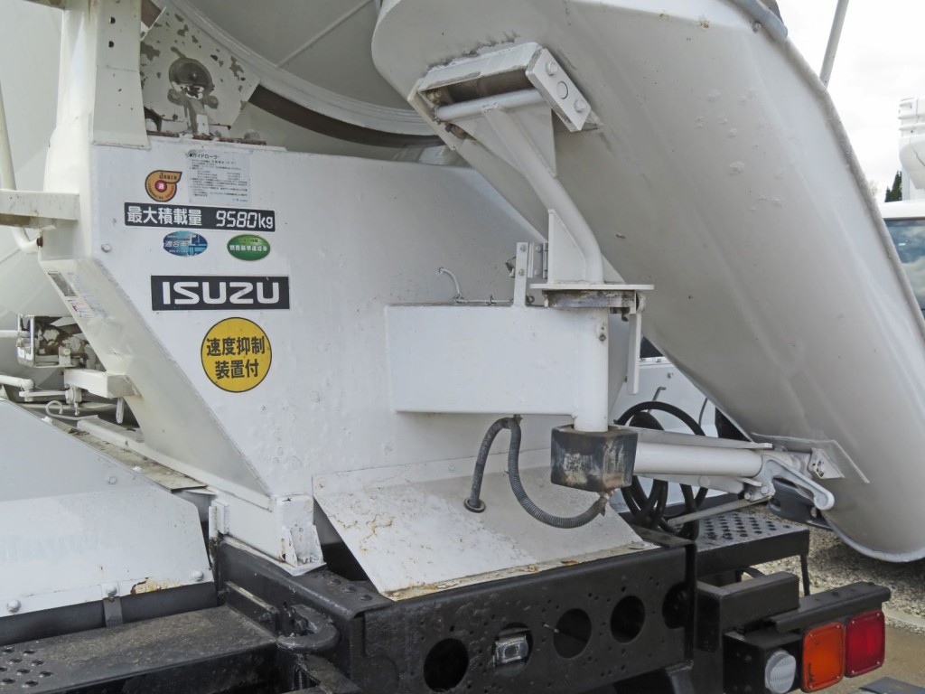 いすゞ ギガ 2KG-CXZ77CTの写真12