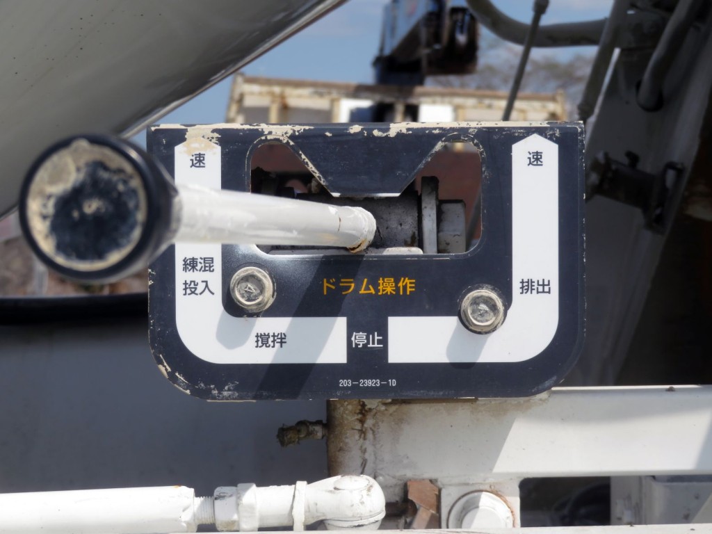 いすゞ ギガ 2KG-CXZ77CTの写真15