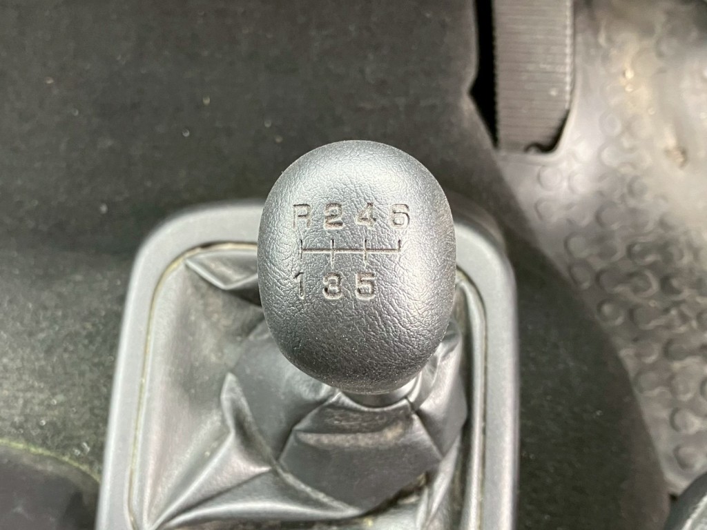 三菱 ファイター 2KG-FK62F(2WD)の写真6