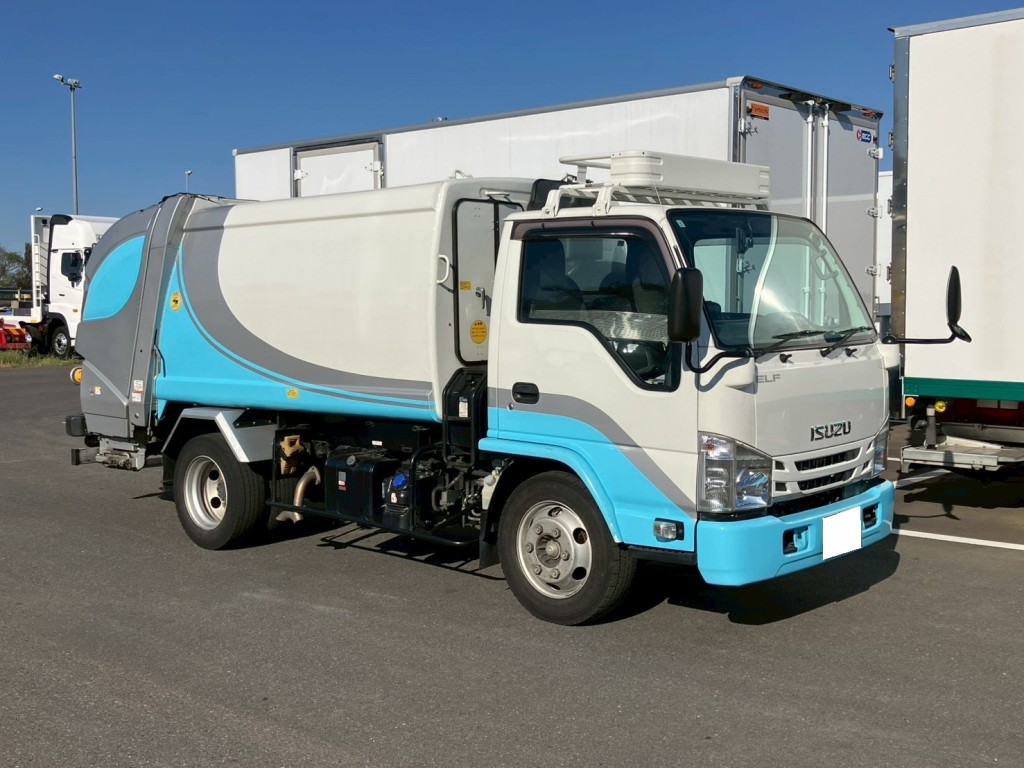 いすゞ エルフ 2PG-NKR88YN(2WD)の写真2