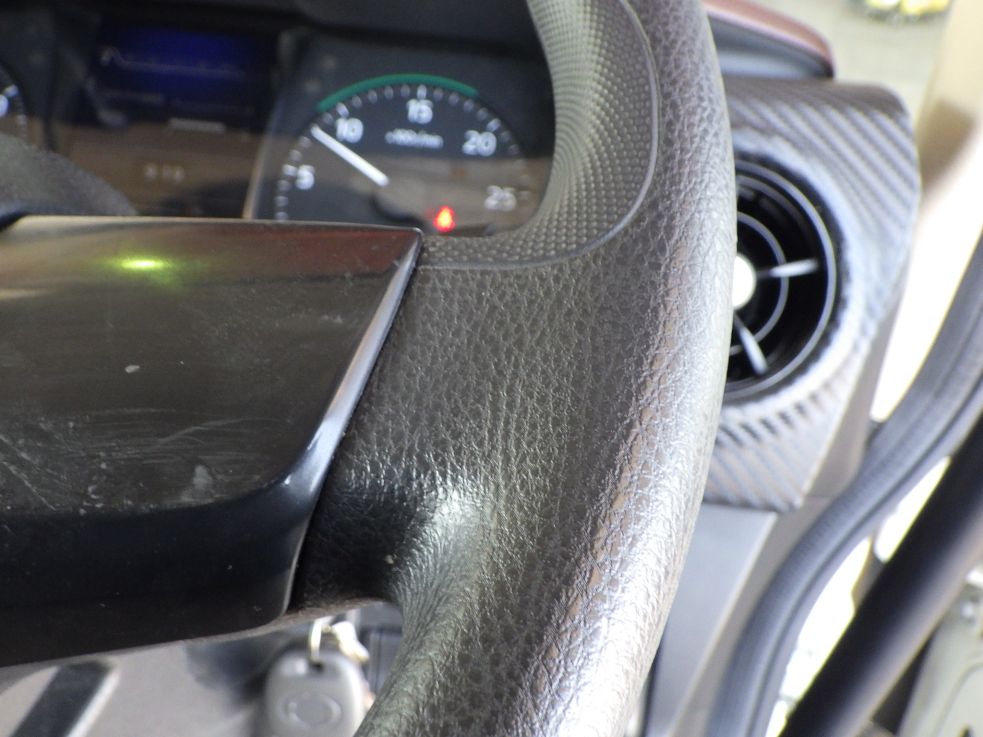 ハンドルにスレがあります。|日野 レンジャー 2KG-FD2ABG(2WD)の写真43