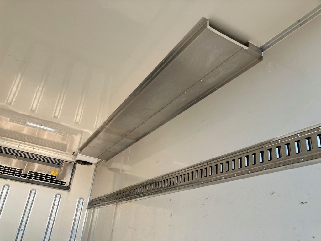 日野 デュトロ 2RG-XZU710M(2WD)の写真12