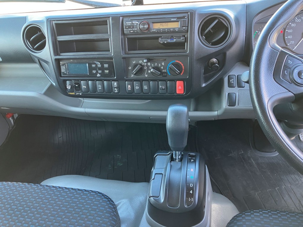 日野 デュトロ 2RG-XZU710M(2WD)の写真16