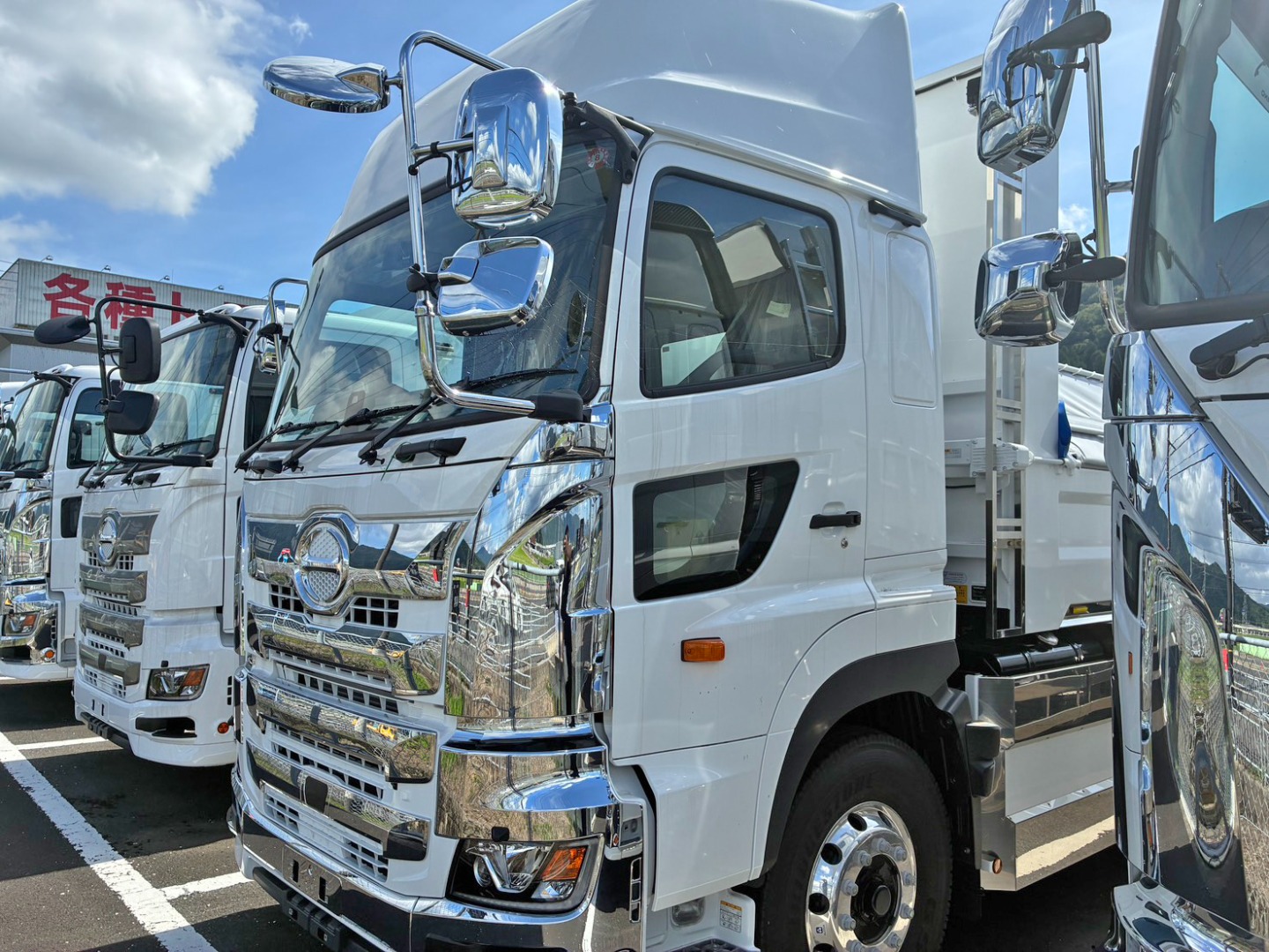 日野 プロフィア 2DG-FS1AGEの写真1