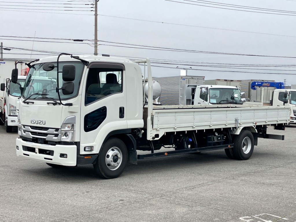 いすゞ フォワード 2PG-FRR90S2(2WD)の写真1
