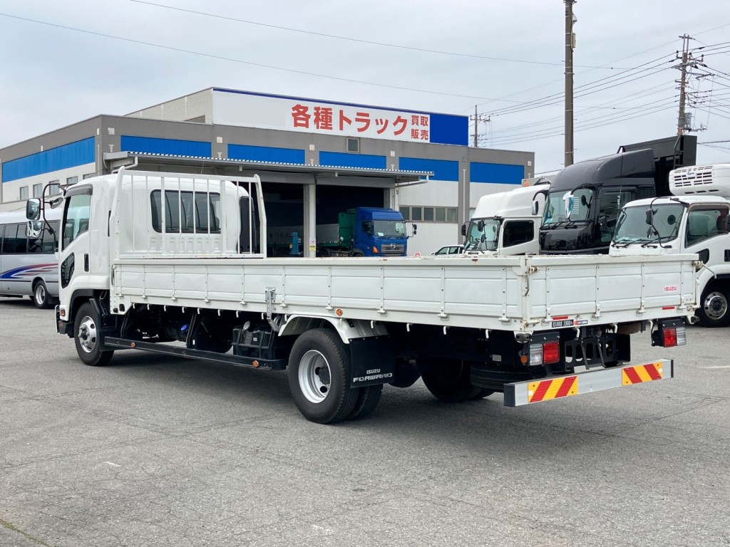 いすゞ フォワード 2PG-FRR90S2(2WD)の写真3