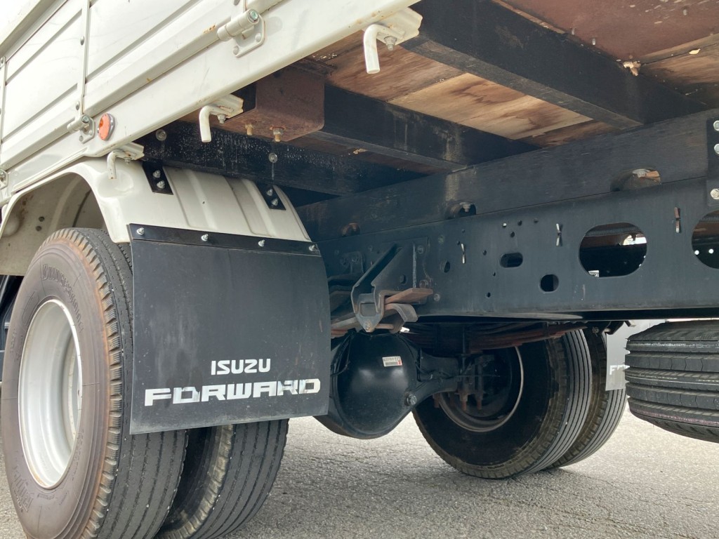 いすゞ フォワード 2PG-FRR90S2(2WD)の写真6