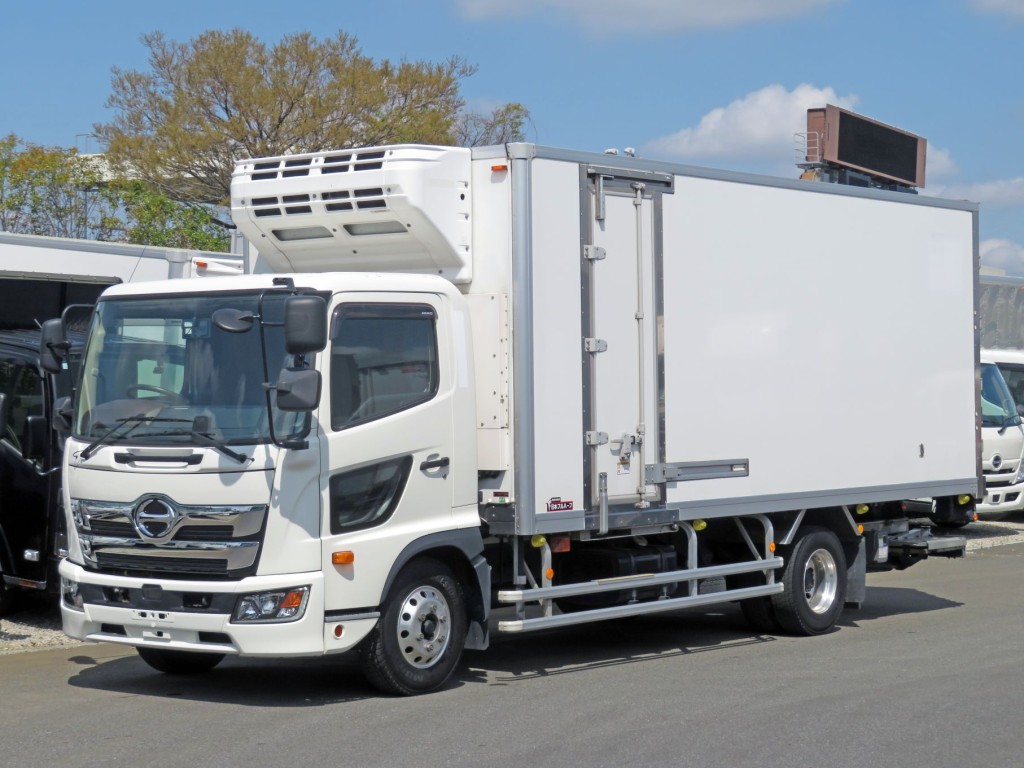 日野 レンジャー 2KG-FC2ABA(2WD)の写真1