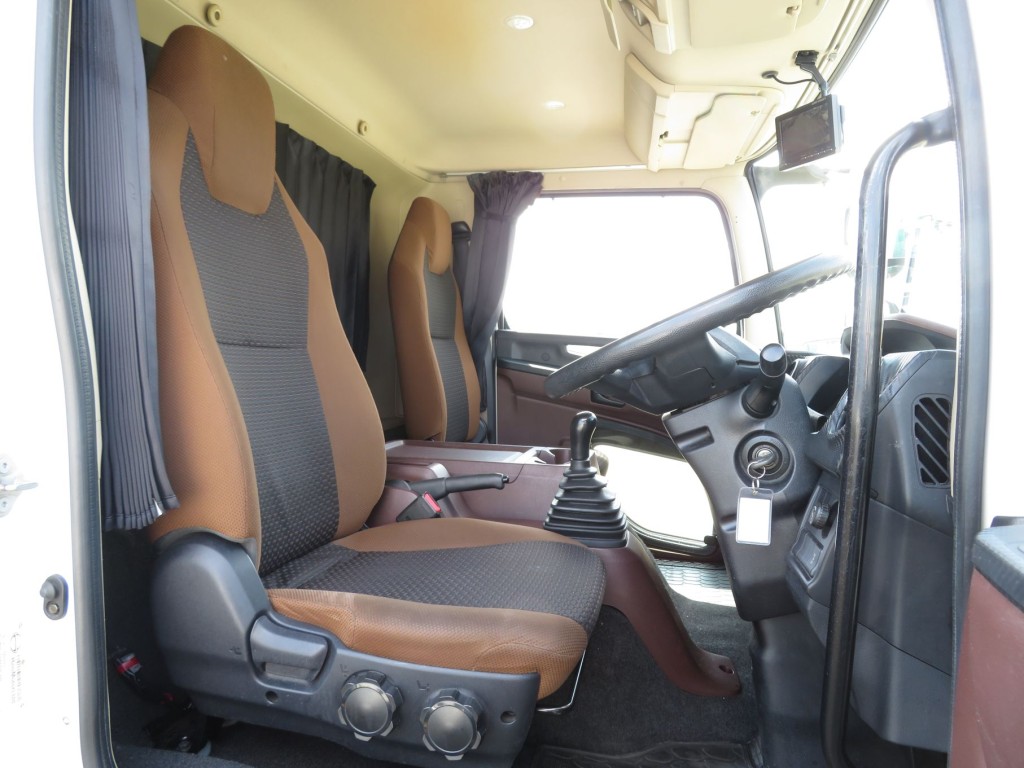 日野 レンジャー 2KG-FC2ABA(2WD)の写真6