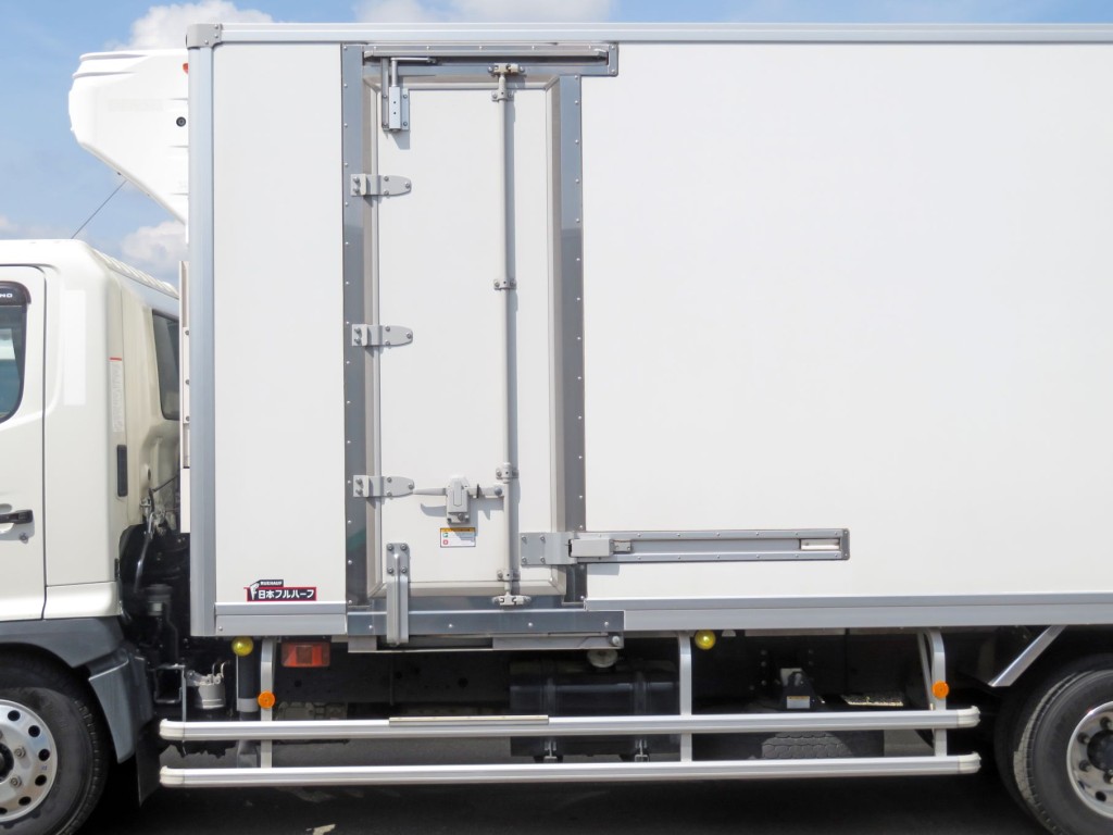 日野 レンジャー 2KG-FC2ABA(2WD)の写真7